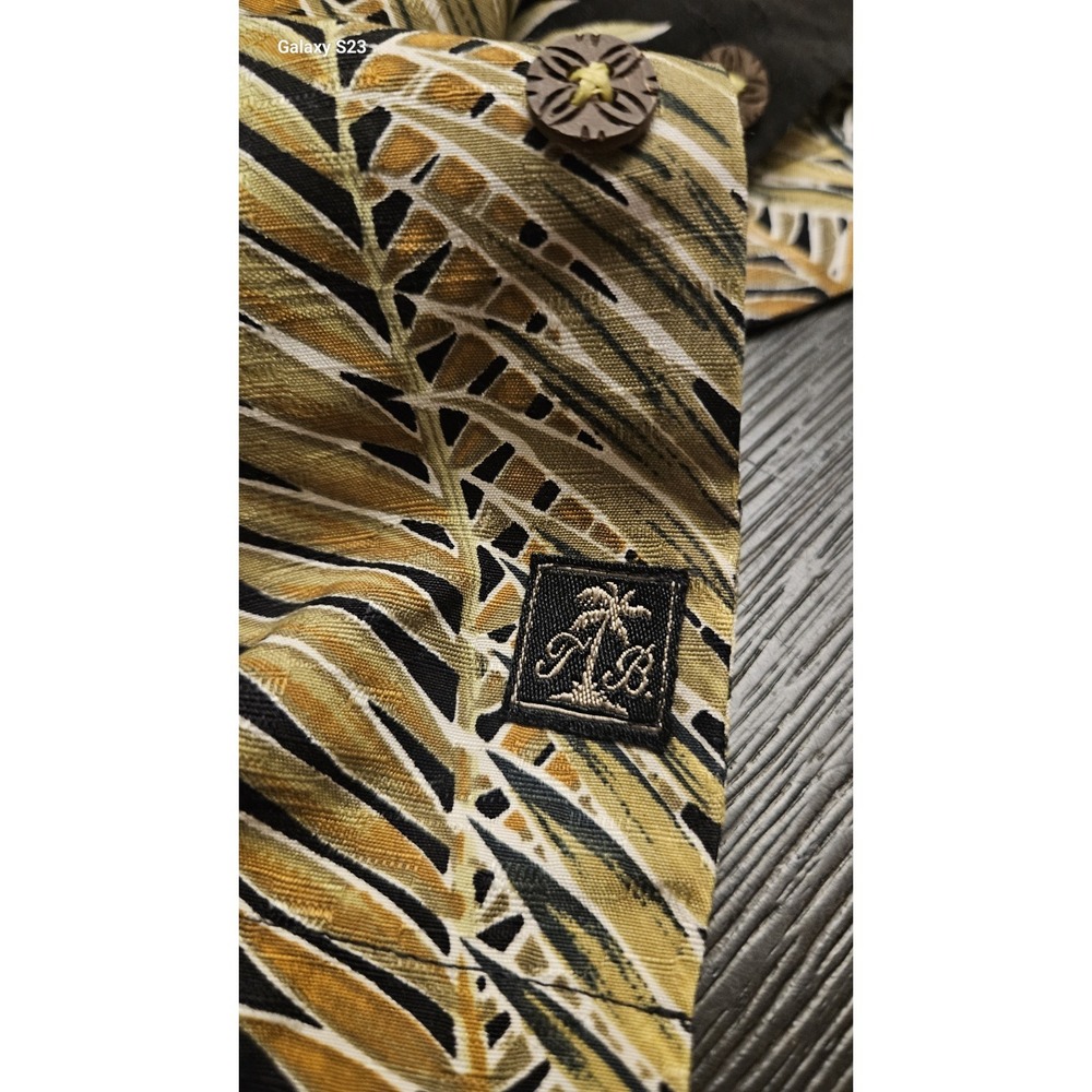 TOMMY BAHAMA Mens Tropical‎ Hawaiian Palms Button Down Silk Shirt Size L Resort - Picture 6 of 8